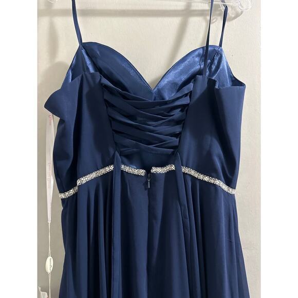 🔴Dancing Queen - 4030 Sweetheart Neck Lace-up‎ Back A-Line Prom Dress Navy Med - Picture 6 of 9